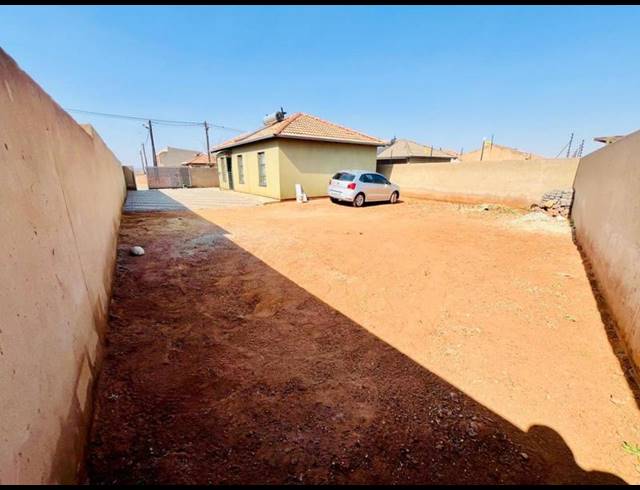 3 BEDROOM PROPERTY TO RENT IN PROTEA GLEN